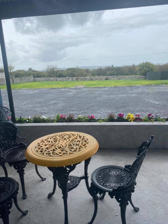The Burren Inn Tubber Εξωτερικό φωτογραφία